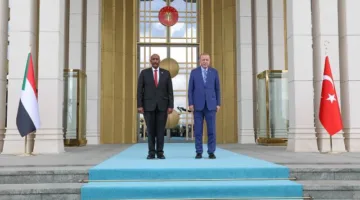 البرهان يقدم التهاني للرئيس أردوغان بمناسبة ذكرى يوم الديمقراطية والوحدة الوطنية