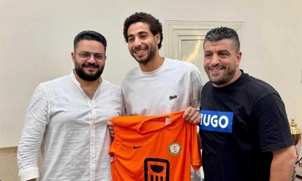 البنك الأهلي يعزز صفوفه بالتعاقد مع محمود عماد من فاركو لتعزيز حظوظه في المنافسة على لقب الدوري البنك الأهلي يعزز صفوفه بالتعاقد مع محمود عماد من فاركو لتعزيز حظوظه في المنافسة على لقب الدوري