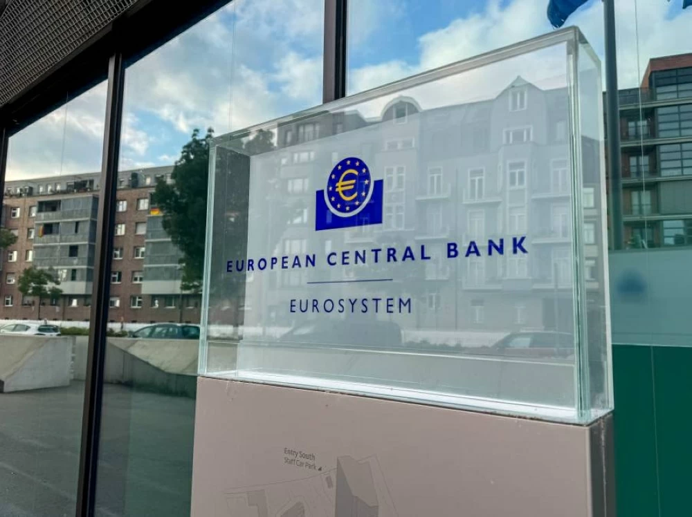 البنك المركزي الأوروبي: انخفاض توقعات التضخم للمتسوقين في منطقة اليورو على المدى القصير البنك المركزي الأوروبي: انخفاض توقعات التضخم للمتسوقين في منطقة اليورو على المدى القصير