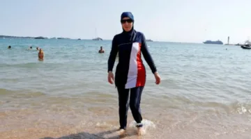 البوركيني يغزو شواطئ جنوب فرنسا مجددًا