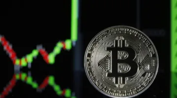 البيتكوين تحقق رقمًا قياسيًا جديدًا متجاوزة 119300 دولار.