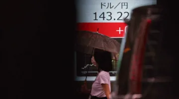 التحليل الفني: القيعان المتكافئة تشير إلى احتمال حدوث انعكاس في زوج USD/JPY