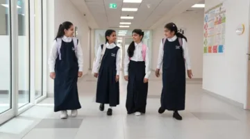 «التربية» توفر الزي المدرسي في 53 موقعاً للبيع