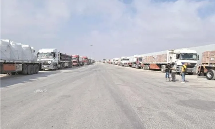 التضامن: إدخال حوالي 4500 طن من المساعدات الغذائية الأساسية إلى قطاع غزة في غضون 4 أيام التضامن: إدخال حوالي 4500 طن من المساعدات الغذائية الأساسية إلى قطاع غزة في غضون 4 أيام