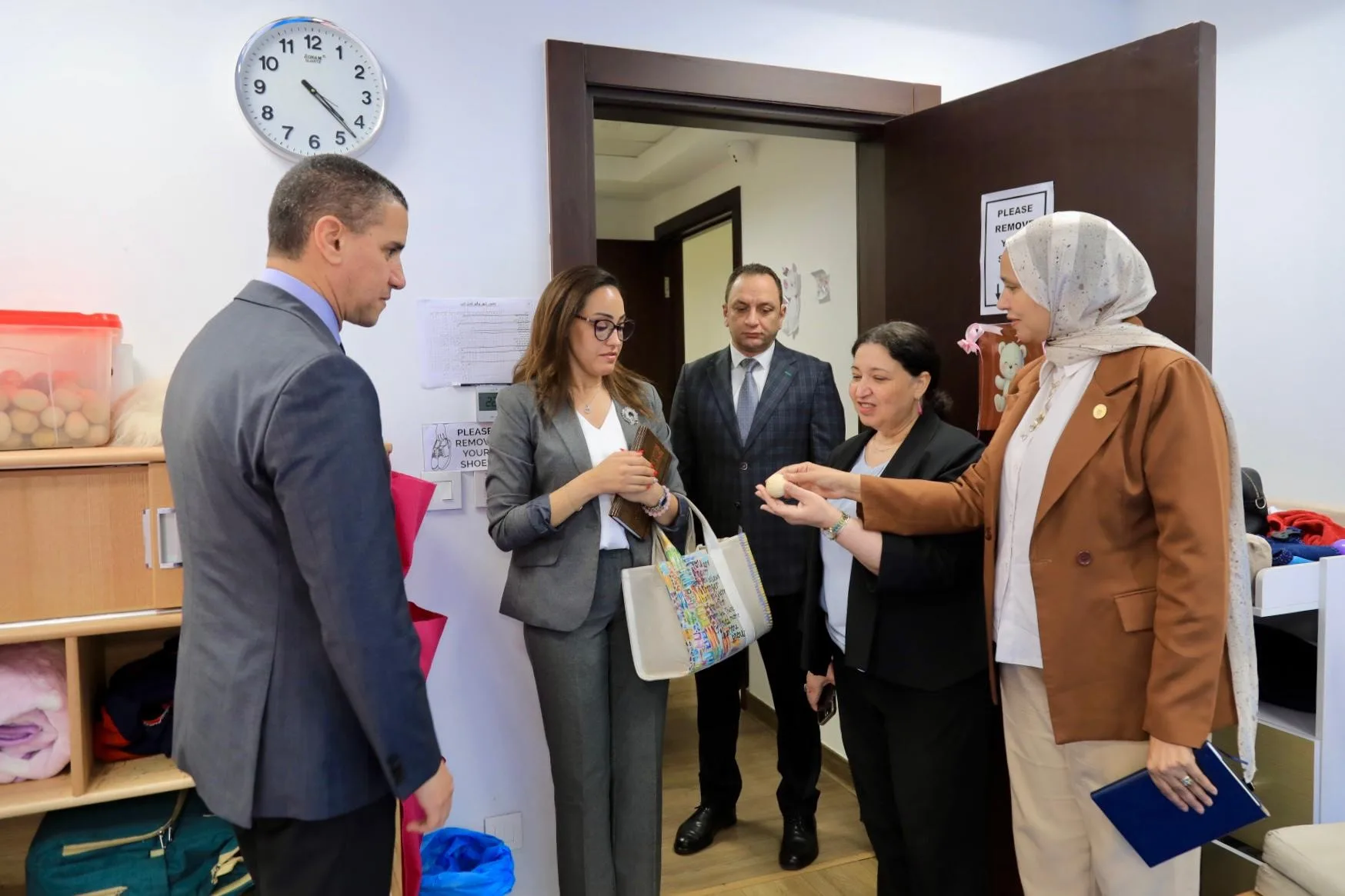 التضامن وسفير مصر في اليابان يستعرضان فرص تعزيز التعاون في مجالات تنمية الطفولة بين البلدين