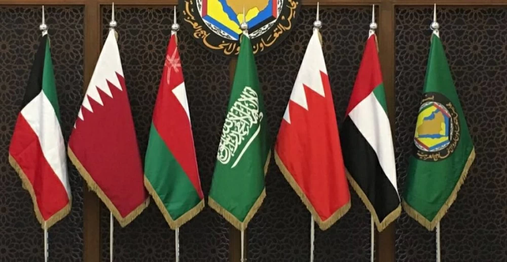 التعاون الاقتصادي في الخليج: من التخطيط إلى التطبيق التعاون الاقتصادي في الخليج: من التخطيط إلى التطبيق