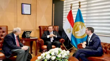 “التفتيش الصحي” يناقش مع وفد “Aceso Global” إدماج القطاع الخاص في التأمين