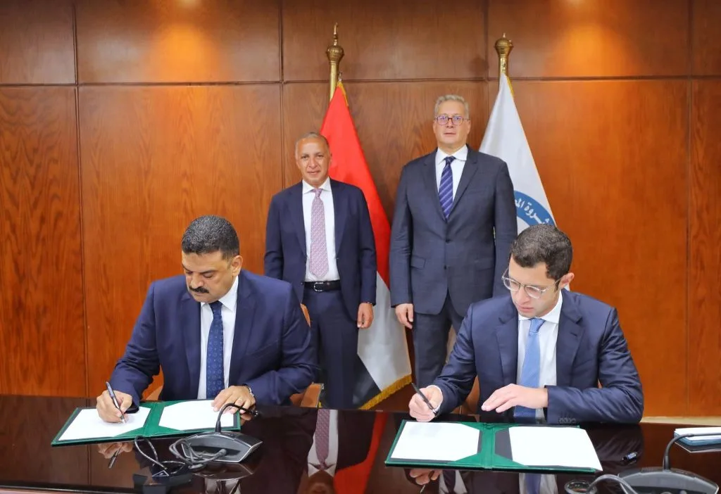 الثروة المعدنية والسويدي يوقعان اتفاقية تعاون لاستكشاف خام الفوسفات الثروة المعدنية والسويدي يوقعان اتفاقية تعاون لاستكشاف خام الفوسفات
