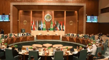 الجامعة العربية تطالب برفع الحصار عن غزة وإلزام إسرائيل بمرور المساعدات.