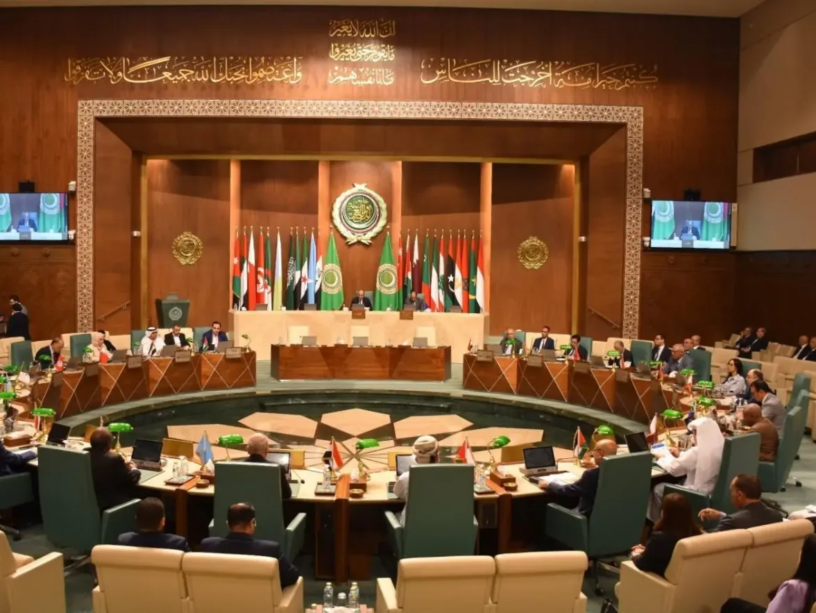 الجامعة العربية تطالب برفع الحصار عن غزة وإلزام إسرائيل بمرور المساعدات.