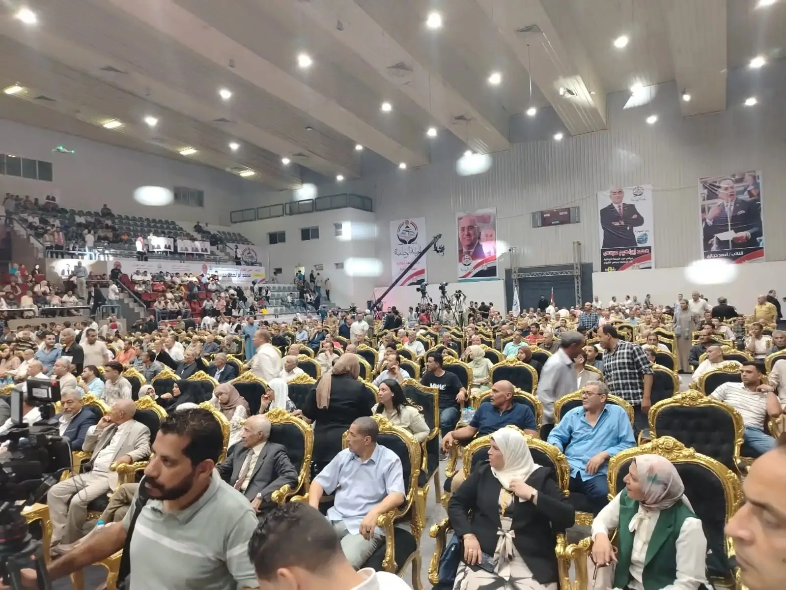 “الجبهة الوطنية” تقيم مؤتمرًا حاشدًا في المنوفية لدعم مرشحيها في انتخابات الشيوخ 2025. “الجبهة الوطنية” تقيم مؤتمرًا حاشدًا في المنوفية لدعم مرشحيها في انتخابات الشيوخ 2025.