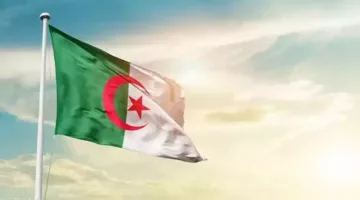 الجزائر تلغي الامتيازات الدبلوماسية للسفارة الفرنسية.