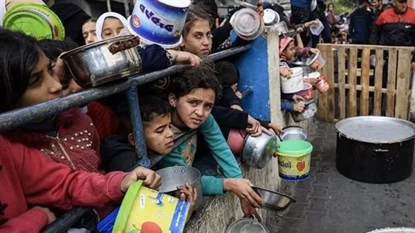الجوع في غزة: موت المنتظرين للطحين ومنظمات دولية تدعو للتحرك بدلاً من الاكتفاء بالاستنكار الجوع في غزة: موت المنتظرين للطحين ومنظمات دولية تدعو للتحرك بدلاً من الاكتفاء بالاستنكار