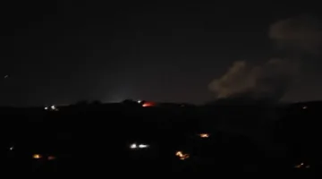 الجيش الإسرائيلي يدمر منزلاً في حولا بجنوب لبنان وطلعات لطائرات مسيّرة في النبطية (صورة)