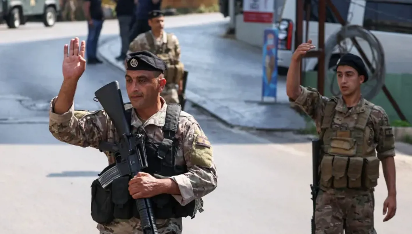 الجيش اللبناني نجح في إنقاذ مختطفين بمدينة الهرمل. الجيش اللبناني نجح في إنقاذ مختطفين بمدينة الهرمل.