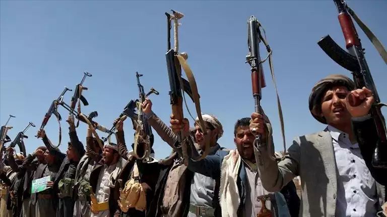 الحوثيون: تصدينا بفعالية لهجمات المحتل، وهذه الاعتداءات لن توقفنا عن هدفنا الحوثيون: تصدينا بفعالية لهجمات المحتل، وهذه الاعتداءات لن توقفنا عن هدفنا