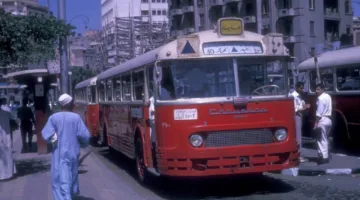 الحياة اليومية في شوارع القاهرة خلال عقد الستينيات