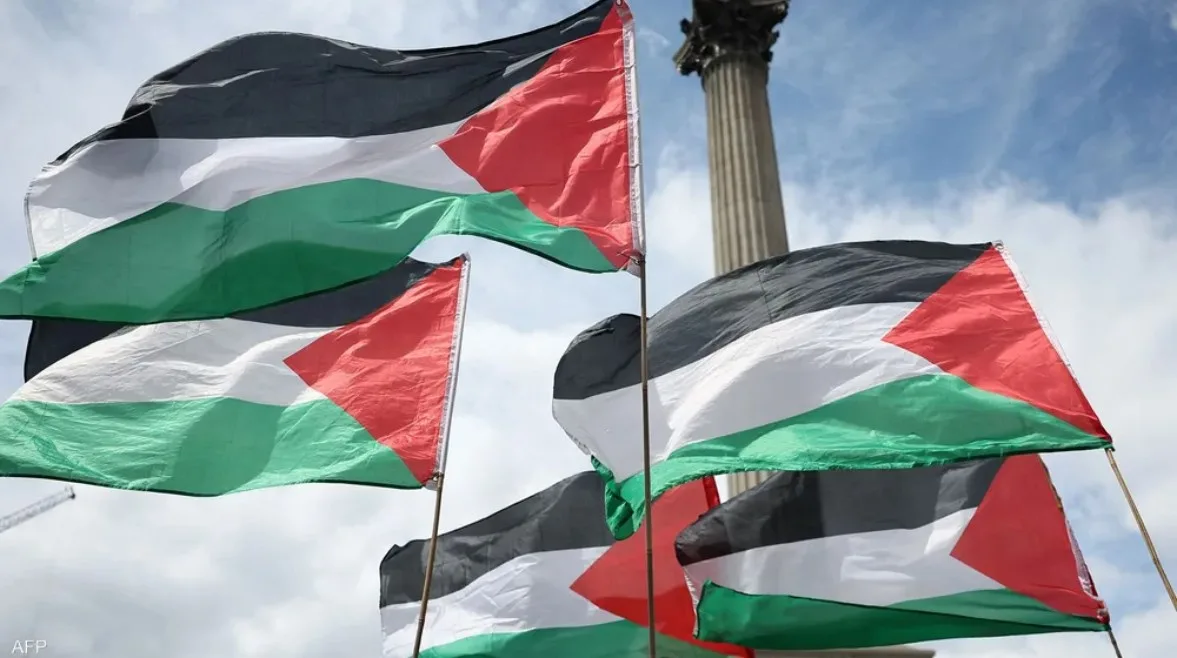 الخارجية الإسرائيلية: اعتراف كندا بفلسطين يعد “تشجيعًا لحماس” الخارجية الإسرائيلية: اعتراف كندا بفلسطين يعد “تشجيعًا لحماس”