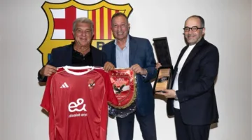 الخطيب يلتقي برئيس برشلونة لمناقشة ملعب الأهلي الجديد