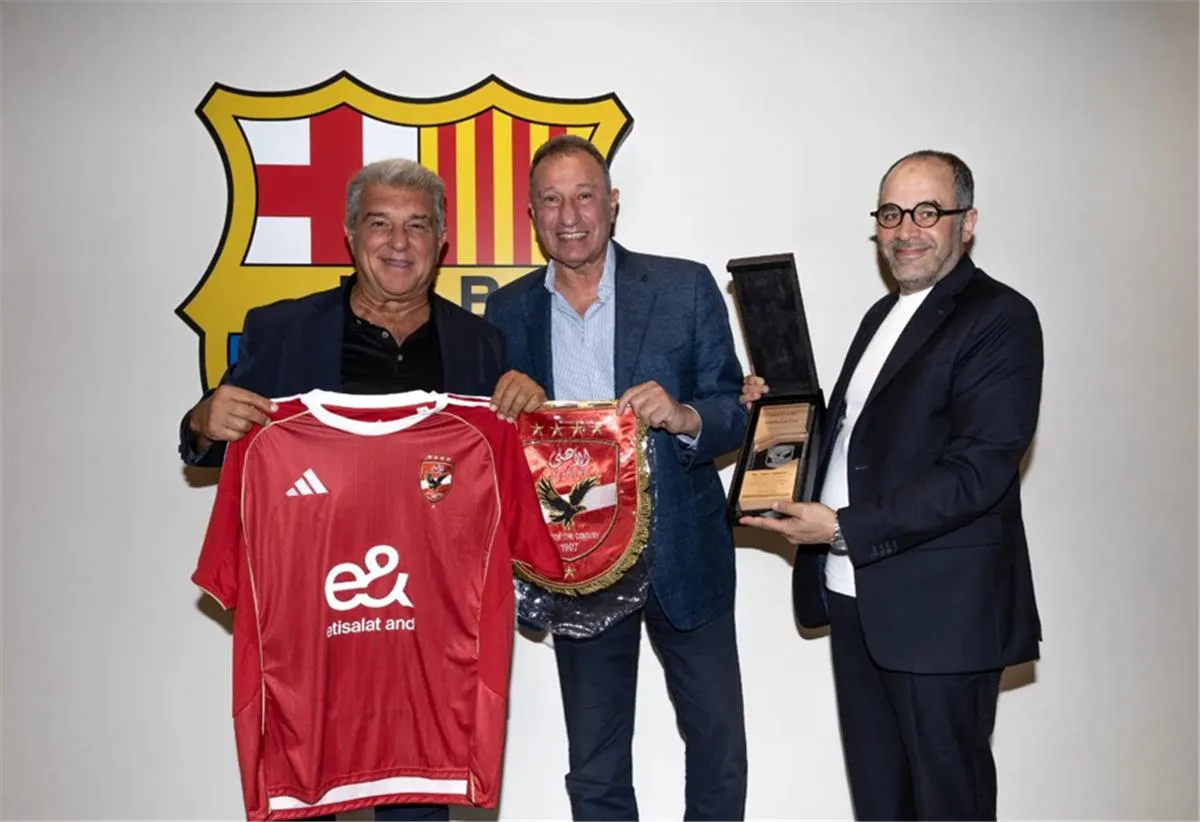 الخطيب يلتقي برئيس برشلونة لمناقشة ملعب الأهلي الجديد الخطيب يلتقي برئيس برشلونة لمناقشة ملعب الأهلي الجديد