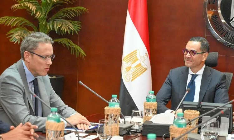 “الخطيب” يناقش المشاريع الحالية والمستقبلية لشركة “بيبسيكو العالمية” في السوق المصري.