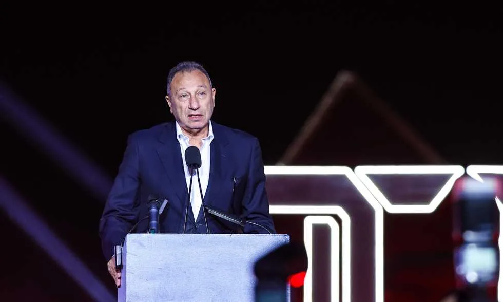 الخطيب ينضم إلى الأهلي في معسكر تونس الخطيب ينضم إلى الأهلي في معسكر تونس