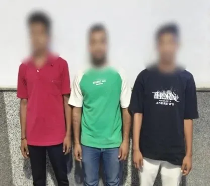 الداخلية تقبض على سائق ميكروباص اعتدى على راكب بسبب خلاف حول الأجرة في الجيزة الداخلية تقبض على سائق ميكروباص اعتدى على راكب بسبب خلاف حول الأجرة في الجيزة