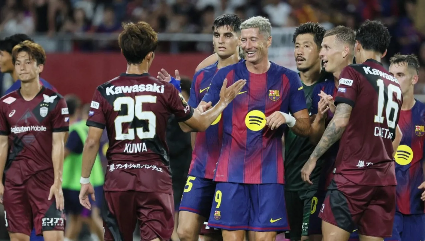 الدوري السعودي يلوح بإمكانية رحيل ليفاندوفسكي عن برشلونة الدوري السعودي يلوح بإمكانية رحيل ليفاندوفسكي عن برشلونة