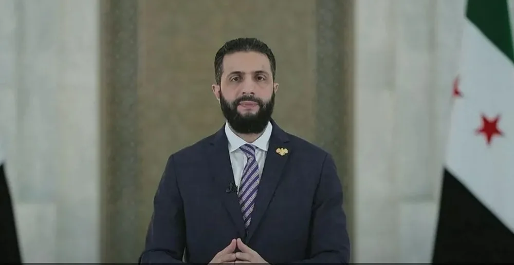الرئيس السوري يطالب بالحفاظ على تماسك سوريا وتفادي الانزلاق نحو صراع داخلي. الرئيس السوري يطالب بالحفاظ على تماسك سوريا وتفادي الانزلاق نحو صراع داخلي.
