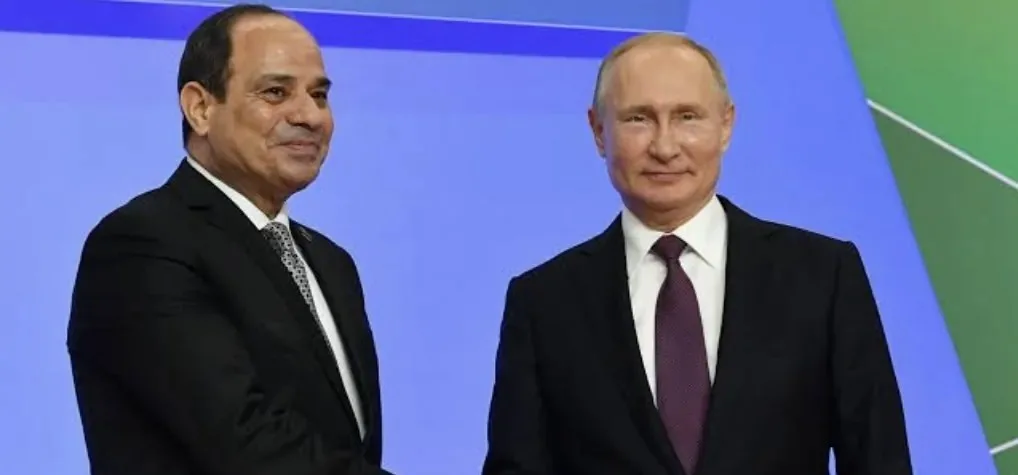 الرئيس السيسي يعرب عن تعازيه الحارة لبوتين والشعب الروسي في ضحايا حادث سقوط الطائرة.