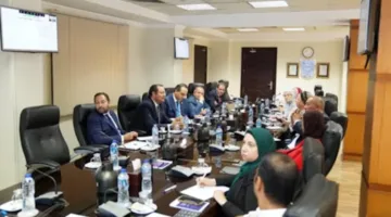 الرعاية الصحية: تحديات هجرة الأطباء وإدراج قضية اللاجئين في رؤية مصر المستقبلية