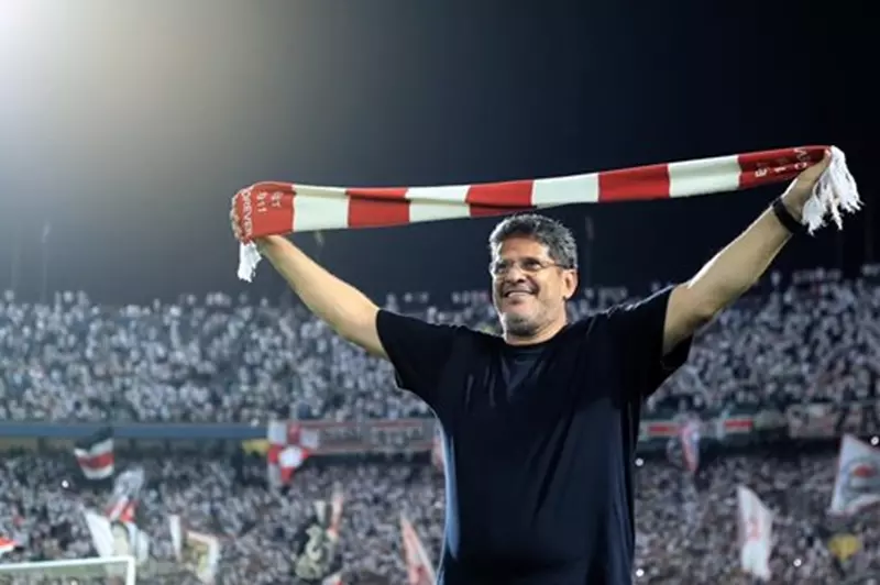 الرمادي يتحدث عن نجوم الزمالك: وسام ومواقف شيكا وفتوح كأفضل اللاعبين في إفريقيا الرمادي يتحدث عن نجوم الزمالك: وسام ومواقف شيكا وفتوح كأفضل اللاعبين في إفريقيا