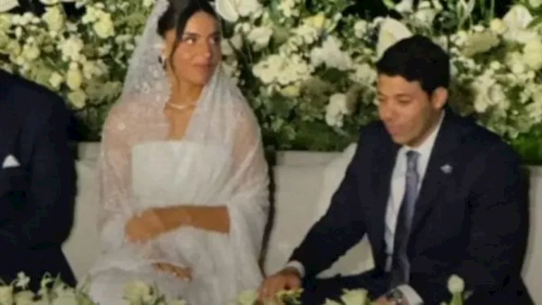 الزعيم عادل إمام يحتفل بزفاف حفيده وسط كوكبة من نجوم المجتمع الزعيم عادل إمام يحتفل بزفاف حفيده وسط كوكبة من نجوم المجتمع