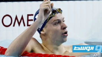 السباح الفرنسي مارشان يكسر الرقم القياسي في سباق 200 متر ببطولة العالم