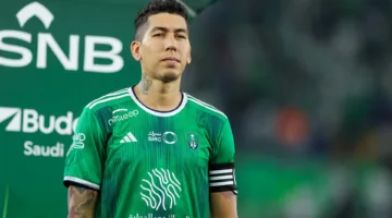 السد القطري يعلن عن تعاقده مع روبيرتو فيرمينو، نجم أهلي جدة السابق.