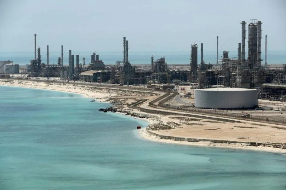 السعودية تزيد سعر خامها العربي الخفيف لآسيا في أغسطس إلى أعلى مستوى خلال 4 أشهر السعودية تزيد سعر خامها العربي الخفيف لآسيا في أغسطس إلى أعلى مستوى خلال 4 أشهر