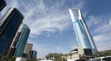 السعودية تستثمر 5.3 مليار دولار في مشروعات الطاقة المتجددة