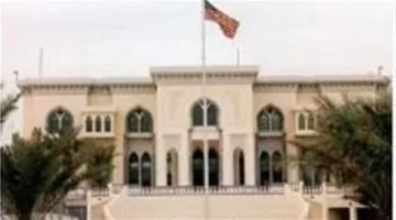 السفارة الأمريكية في سوريا تحث مواطنيها على مغادرة البلاد عبر البَر إلى الأردن.