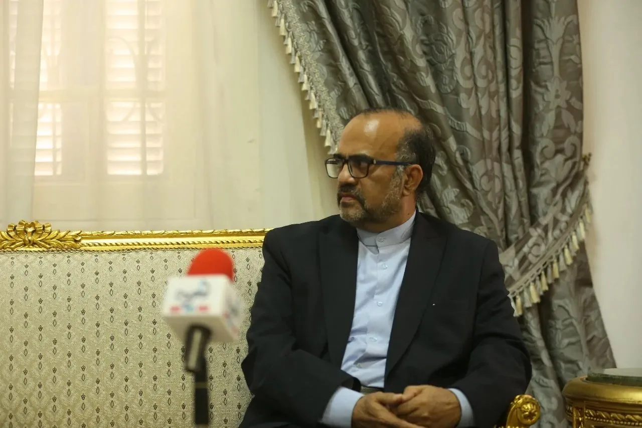 السفير الإيراني في القاهرة لـ«الحرية»: الهجوم على طهران لم يكن اختيارًا إسرائيليًا بل قرارًا أمريكيًا تم تنفيذه بأيدٍ صهيونية. السفير الإيراني في القاهرة لـ«الحرية»: الهجوم على طهران لم يكن اختيارًا إسرائيليًا بل قرارًا أمريكيًا تم تنفيذه بأيدٍ صهيونية.