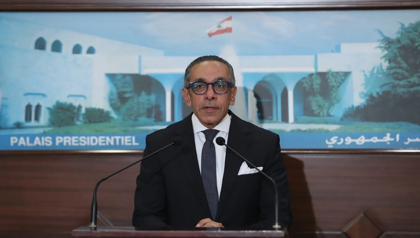 السفير المصري بعد اجتماع مع الرئيس عون: دلالات إيجابية بشأن احتكار السلاح السفير المصري بعد اجتماع مع الرئيس عون: دلالات إيجابية بشأن احتكار السلاح
