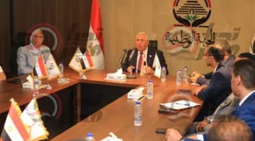 السيد القصير يلتقي بمرشحي الجبهة الوطنية لانتخابات مجلس الشيوخ