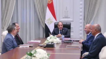 السيسي يطلب الإسراع في تنفيذ المشاريع اللوجستية لربط مناطق الإنتاج بالموانئ