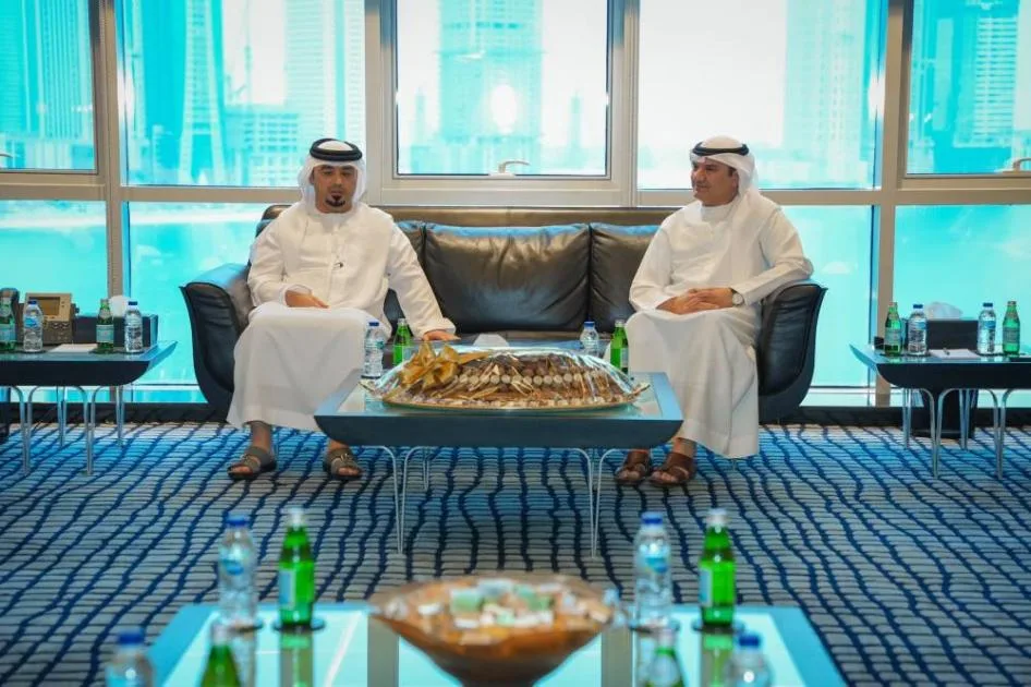«الشارقة للثروة السمكية» تستعرض سُبل تعزيز الدعم لجمعيات الصيد البحرية «الشارقة للثروة السمكية» تستعرض سُبل تعزيز الدعم لجمعيات الصيد البحرية