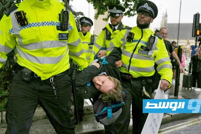 الشرطة البريطانية تلقي القبض على 55 مؤيدًا لمجموعة “أكشن فلسطين” الشرطة البريطانية تلقي القبض على 55 مؤيدًا لمجموعة “أكشن فلسطين”