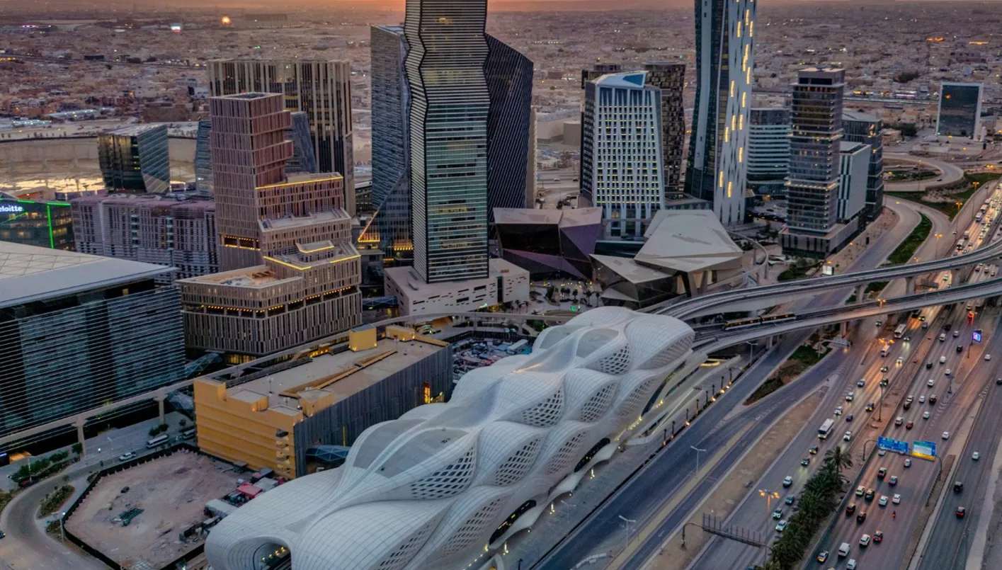 الشركات السعودية تواجه التحديات: تحقيق أرباح تاريخية للبنوك والاتصالات واختلاف أداء باقي القطاعات الشركات السعودية تواجه التحديات: تحقيق أرباح تاريخية للبنوك والاتصالات واختلاف أداء باقي القطاعات