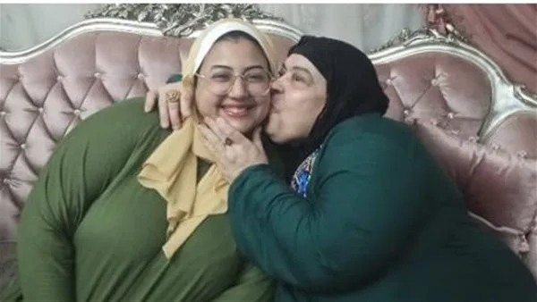 الصف الخامس في الثانوية العامة: رحلة النجاح انطلقت من المرحلة الابتدائية واخترت الأدب رغم مهنة والديّ في الطب.