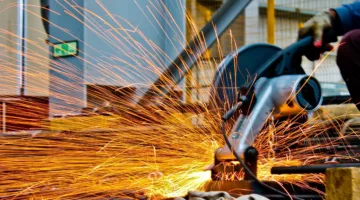 الصناعات التحويلية تعزز النمو وتعيد تشكيل خريطة الاستثمارات