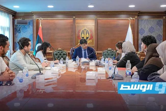 الصور تدفع النيابة العامة للنظر في شكاوى أقارب المطلوبين الصور تدفع النيابة العامة للنظر في شكاوى أقارب المطلوبين