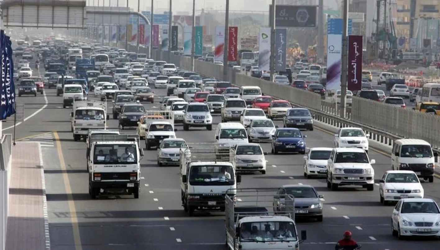 الصين تبيع سياراتها للإمارات الصين تبيع سياراتها للإمارات