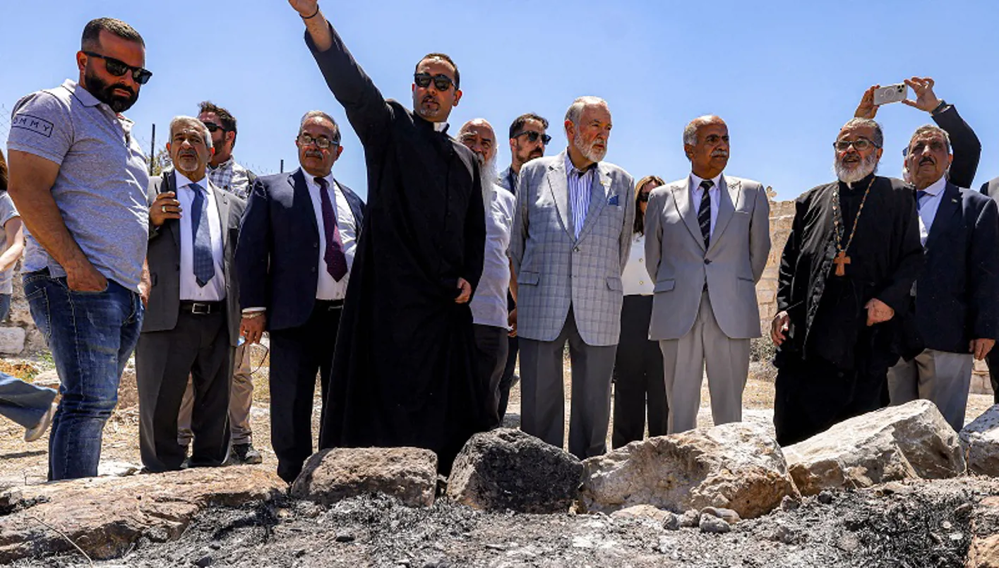 الضفة الغربية… السفير الأميركي يطالب بمسائلة المعتدين على كنيسة القديس جاورجيوس في الطيبة